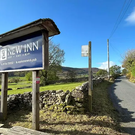 New Oda ve Kahvaltı